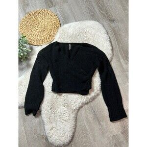 Free People black fuzzy Pullover Sweater SZ small